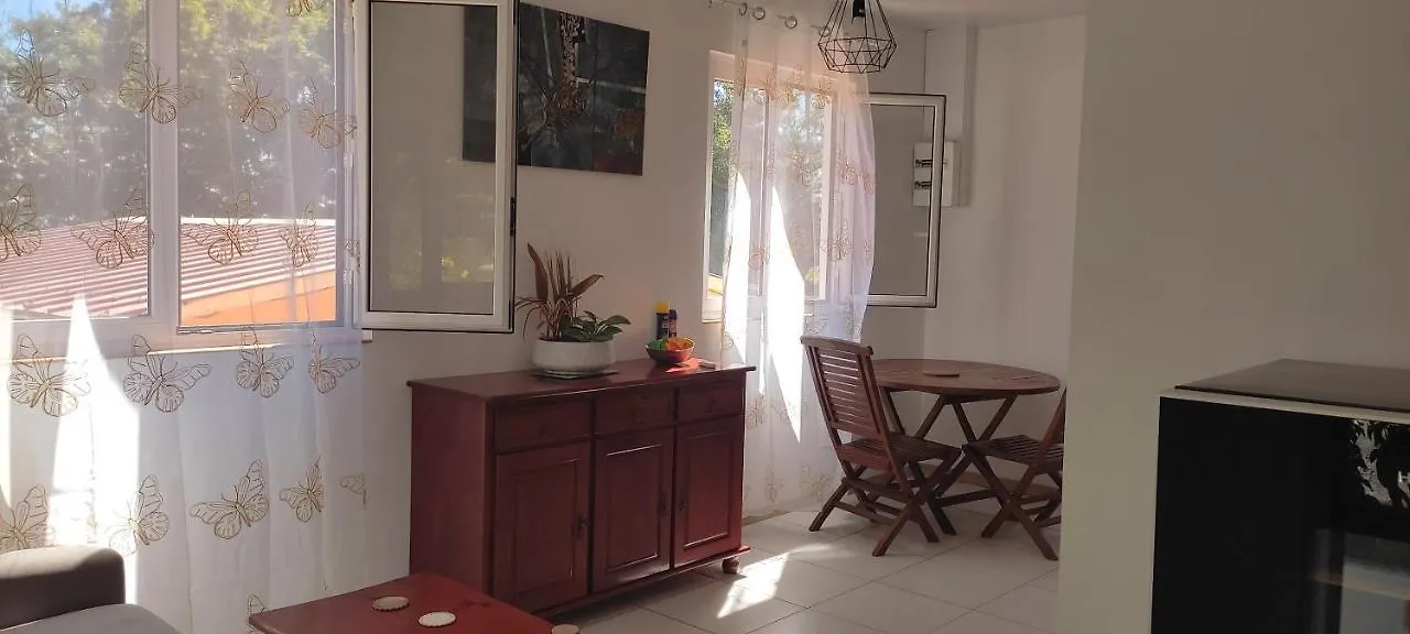 T2 Avec Piscine Partagee Pour 2 Personnes Villa Le Marin